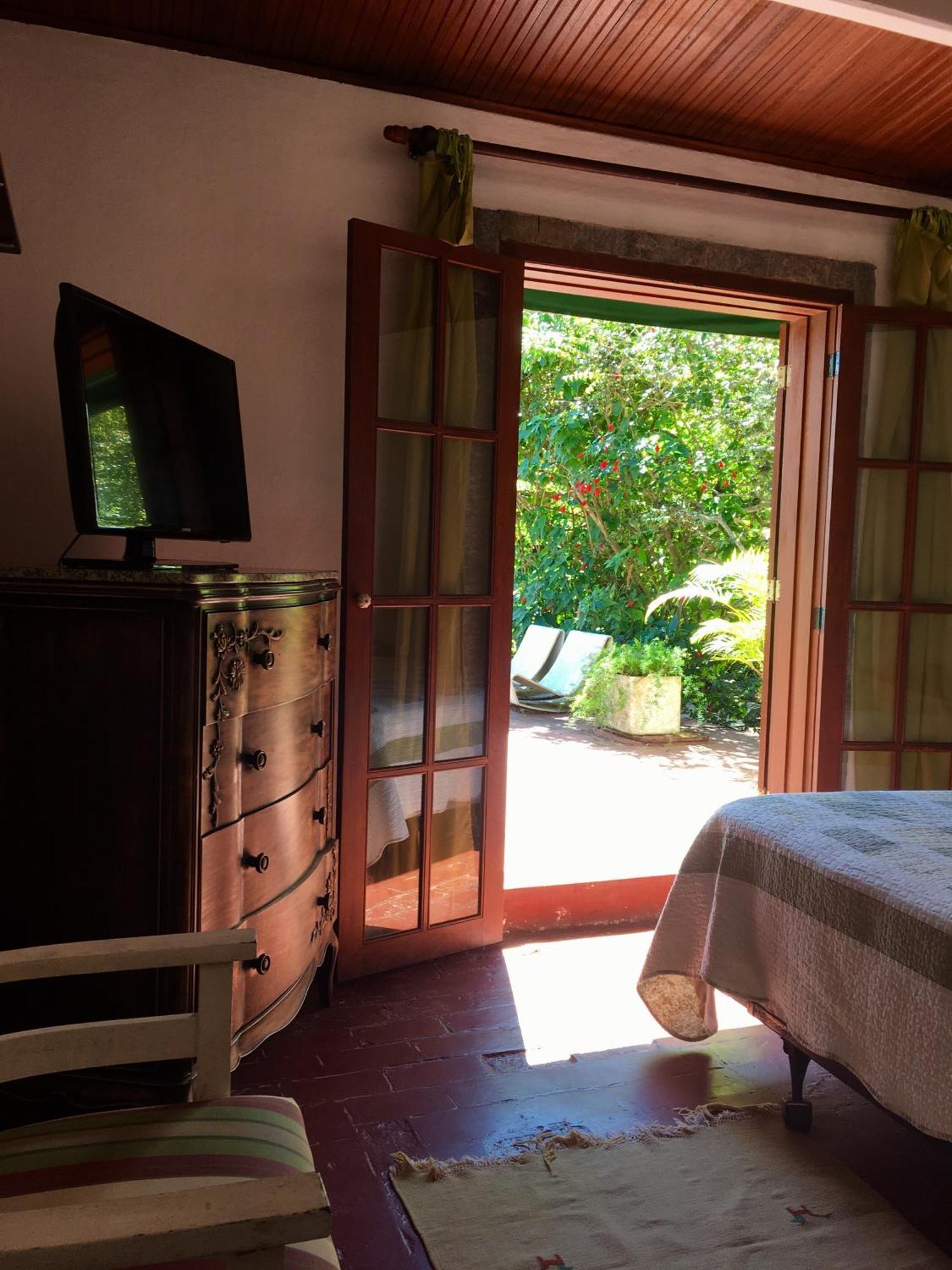 Yucas Buzios Sul Bed & Breakfast ภายนอก รูปภาพ
